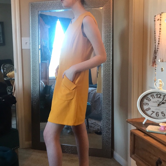 Worn twice and in excellent condition! - Picture 2 of 3